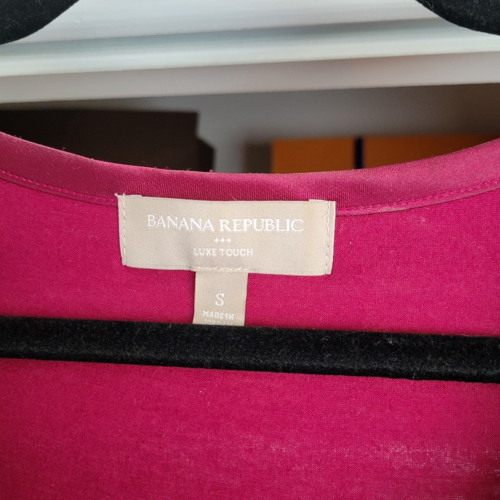 Banana Republic Luxe Touch Top - Picture 2 of 3